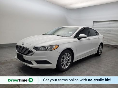 Used 2017 Ford Fusion SE w/ Fusion SE Technology Package image 1
