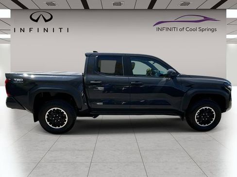 Used 2024 Toyota Tacoma TRD Off-Road image 8