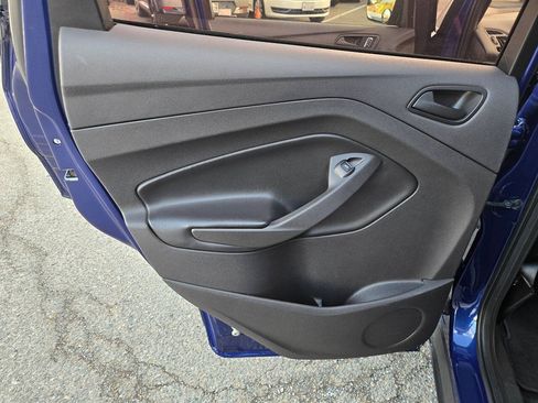 Used 2015 Ford Escape S FWD image 23