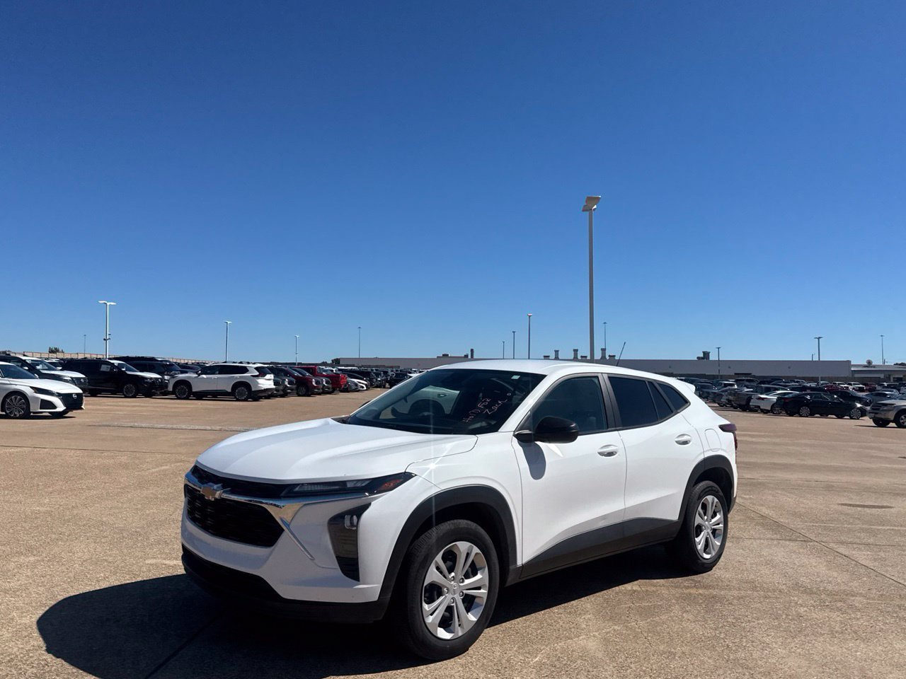 Used 2025 Chevrolet Trax LS FWD image 10