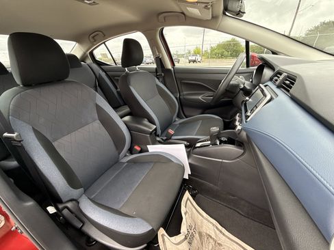 Used 2025 Nissan Versa SV FWD image 25