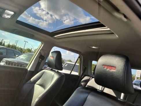 Used 2023 Toyota 4Runner TRD Off-Road Premium w/ Moonroof Package AWD/4WD image 23