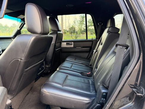 Used 2015 Ford Expedition XLT w/ Equipment Group 202A RWD image 14