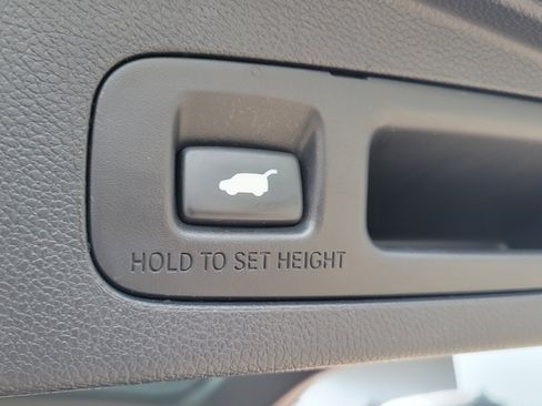 Certified 2017 Honda CR-V EX-L image 9