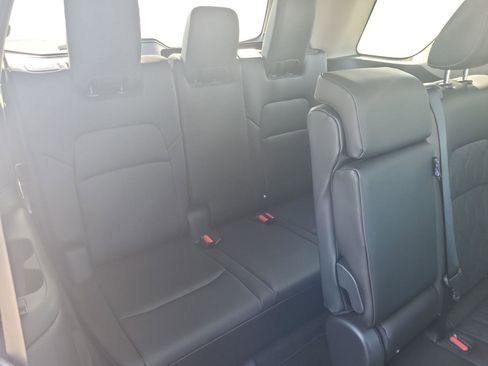 New 2026 Nissan Pathfinder Platinum image 27