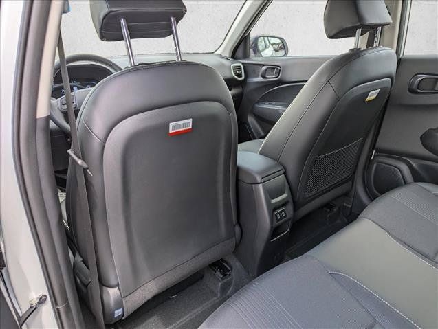 Certified 2026 Hyundai Venue SEL FWD image 22