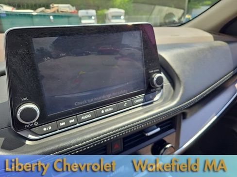 Used 2023 Nissan Rogue SV AWD/4WD image 9