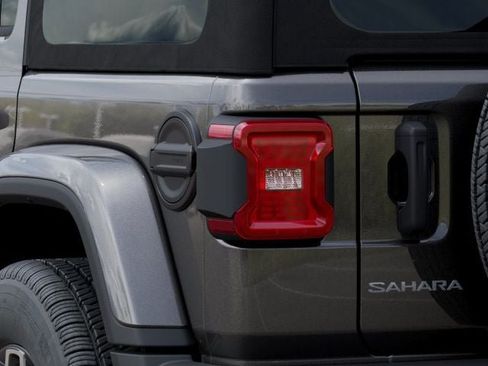 New 2027 Jeep Wrangler Unlimited Sahara AWD/4WD image 9