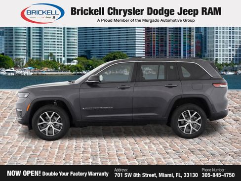 Used 2025 Jeep Grand Cherokee Limited AWD/4WD image 22