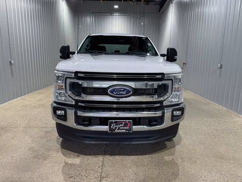 Used 2022 Ford F250 XLT w/ XLT Value Package AWD/4WD image 9