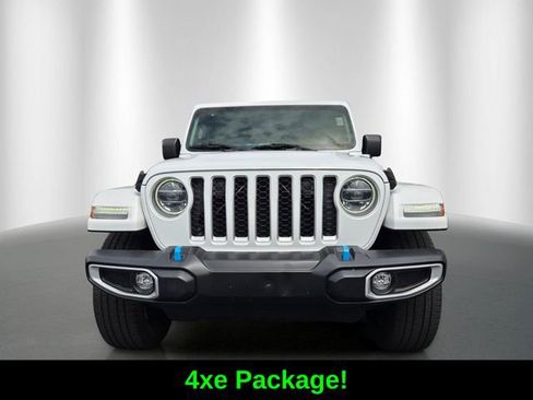 Certified 2022 Jeep Wrangler Unlimited Sahara w/ Safety Group AWD/4WD image 2