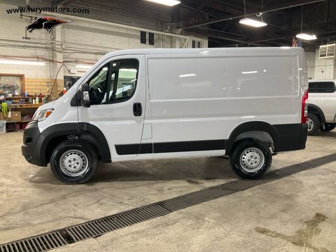 Used 2025 RAM ProMaster 1500 w/ Convenience Group FWD image 31