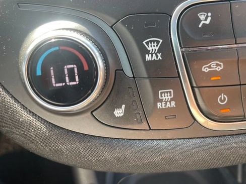 Used 2024 Chevrolet Malibu LT FWD image 13