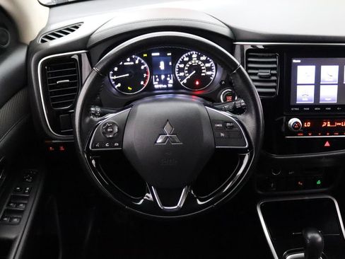 Used 2020 Mitsubishi Outlander SE AWD/4WD image 22