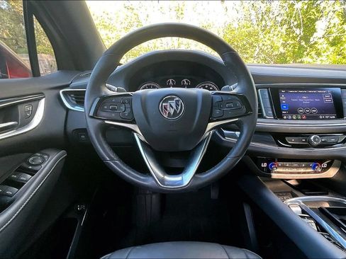 Used 2023 Buick Enclave Essence w/ Experience Buick Package FWD image 7