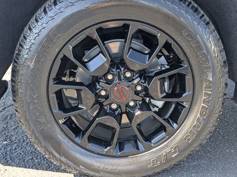 New 2026 Nissan Armada PRO-4X w/ Captain's Chari Seat Package image 9