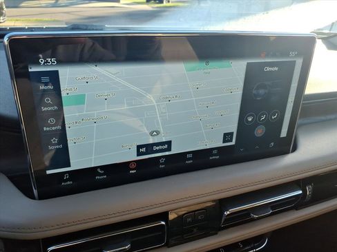 Used 2022 Lincoln Nautilus Reserve image 19