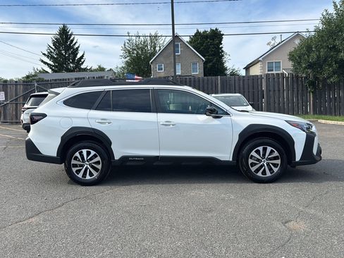 Certified 2025 Subaru Outback Premium w/ Popular Package #1A AWD/4WD image 10