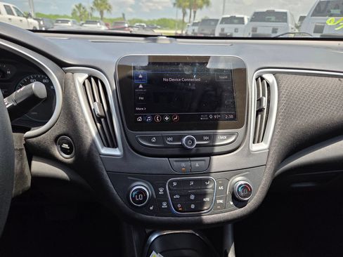 Used 2024 Chevrolet Malibu LT FWD image 8