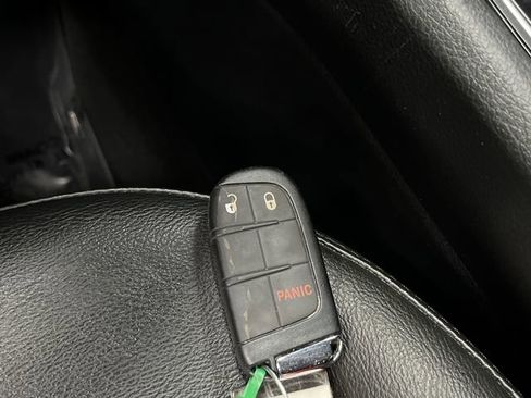 Used 2022 Jeep Compass Altitude image 24