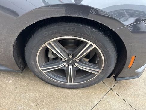 Used 2024 Ford Mustang Premium image 10