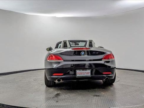 Used 2014 BMW Z4 sDrive35i image 7