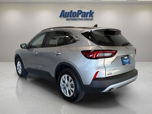 Used 2024 Ford Escape Active w/ Tech Pack #2 AWD/4WD image 5