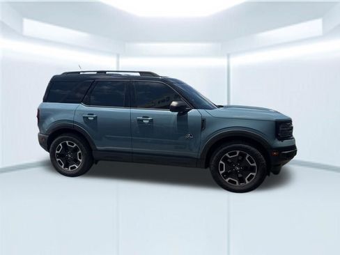 Used 2021 Ford Bronco Sport Outer Banks w/ Outer Banks Package (96D) AWD/4WD image 2