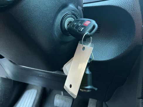 Used 2015 Toyota Corolla S image 30