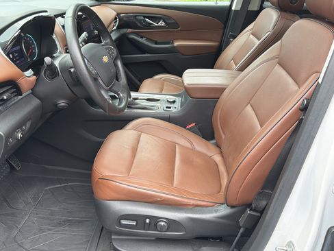 Used 2020 Chevrolet Traverse High Country FWD image 9