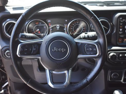 Used 2021 Jeep Wrangler Unlimited Sahara AWD/4WD image 17