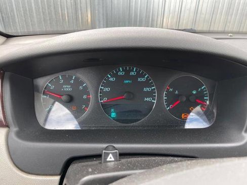 Used 2010 Chevrolet Impala LT FWD image 37