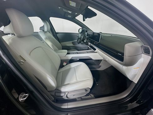 Used 2024 Hyundai Ioniq 6 SEL image 33