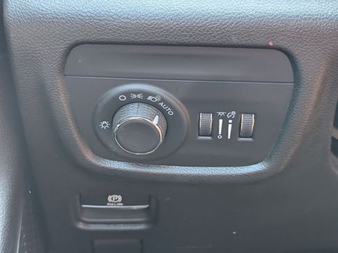 Used 2024 Jeep Grand Cherokee Altitude RWD image 20