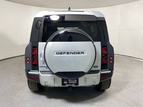 Used 2020 Land Rover Defender 110 SE AWD/4WD image 6