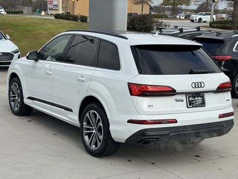 Used 2025 Audi Q7 2.0T Premium w/ Convenience Plus Package image 11