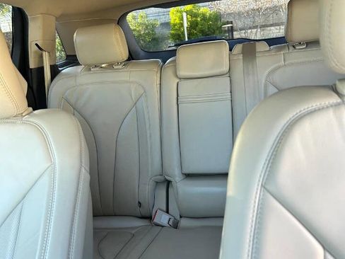 Used 2017 Lincoln MKX Select w/ Select Plus Package image 34