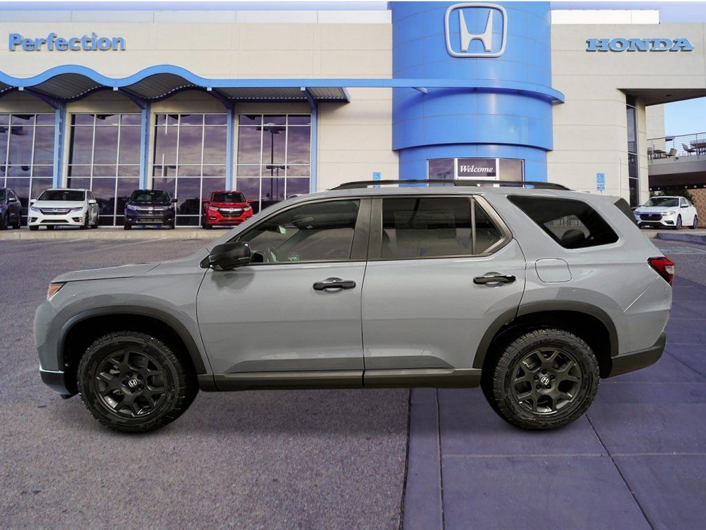 New 2026 Honda Pilot TrailSport image 2