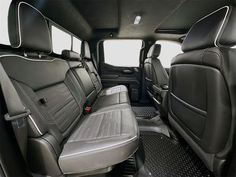 Used 2024 GMC Sierra 1500 AT4X image 29