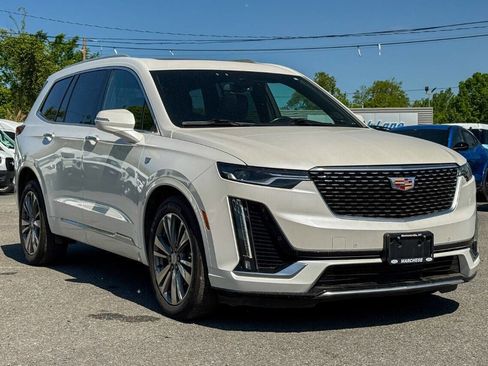 Used 2022 Cadillac XT6 Premium Luxury AWD/4WD image 1
