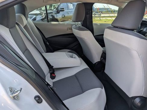 Used 2025 Toyota Corolla LE w/ Convenience Package FWD image 29