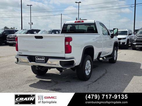 Used 2022 Chevrolet Silverado 2500 LT w/ Convenience Package AWD/4WD image 7
