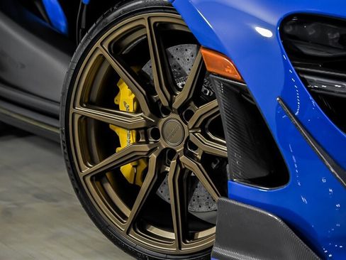 Used 2018 McLaren 720S Luxury RWD image 4