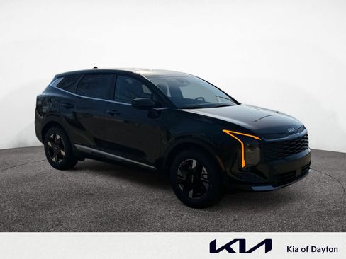 New 2026 Kia Sportage LX image 7