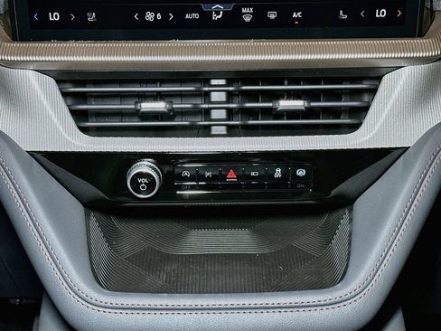 New 2026 Ford Explorer Active w/ Active Comfort Package AWD/4WD image 12