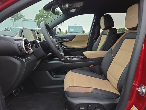 New 2026 Chevrolet Equinox ACTIV FWD image 10