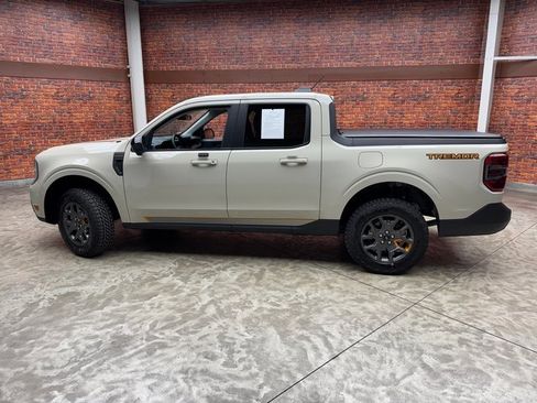 Used 2025 Ford Maverick Tremor image 2