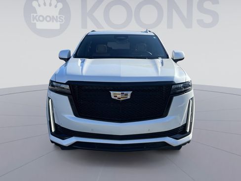 Used 2023 Cadillac Escalade ESV Sport w/ Touring Package image 11