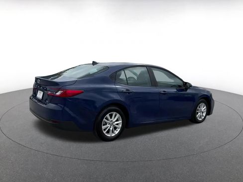 Used 2025 Toyota Camry LE image 14