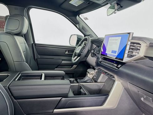 New 2026 Toyota Tundra SR5 image 33